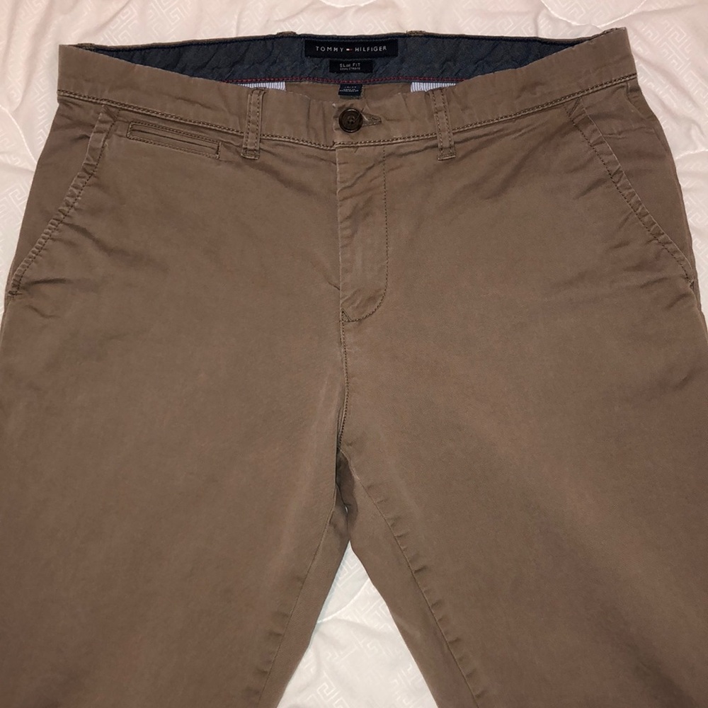 Men’s Tommy Hilfiger Khaki Slim Fit Pants 34